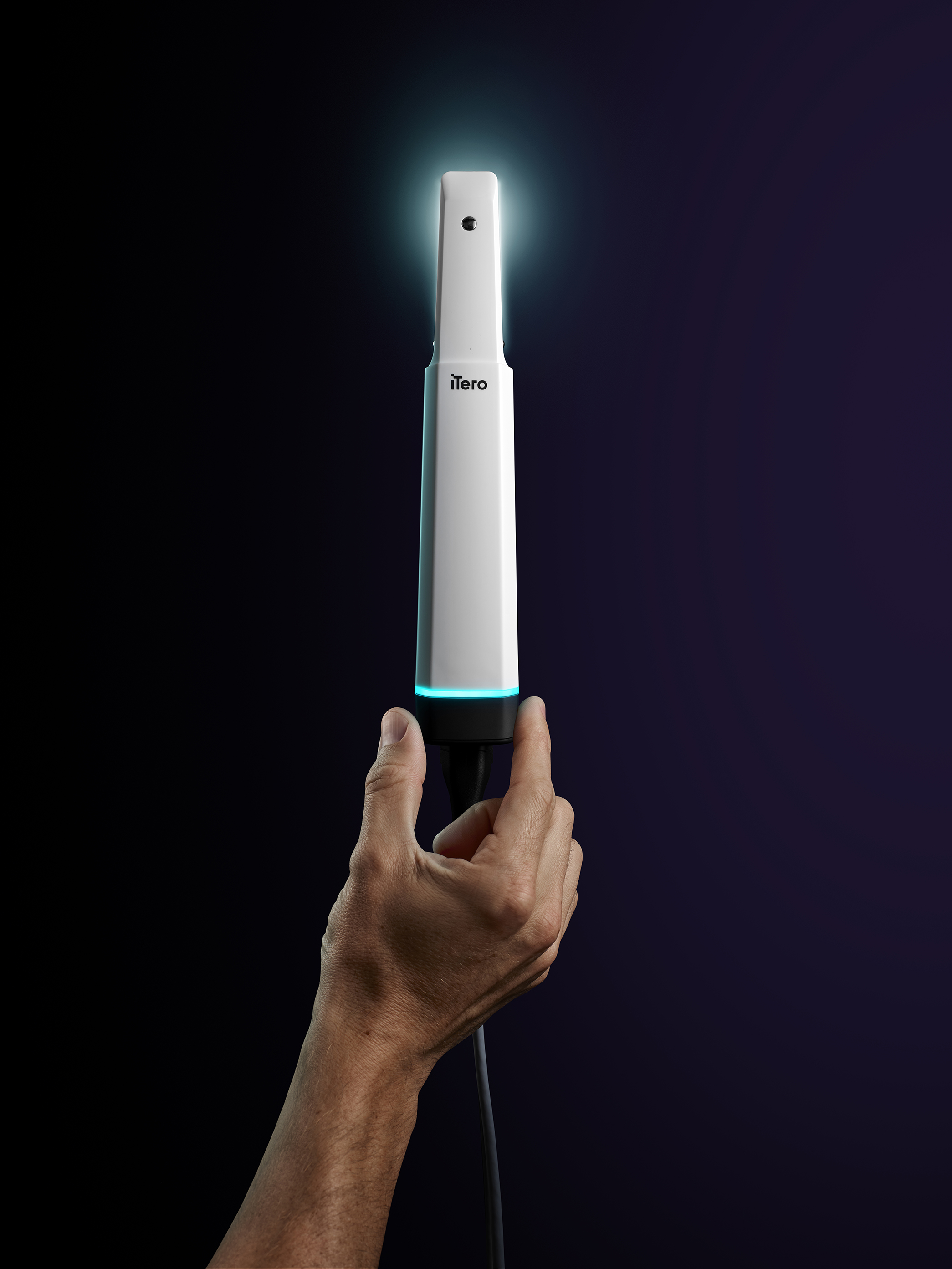 iTero intraoral scanner wand